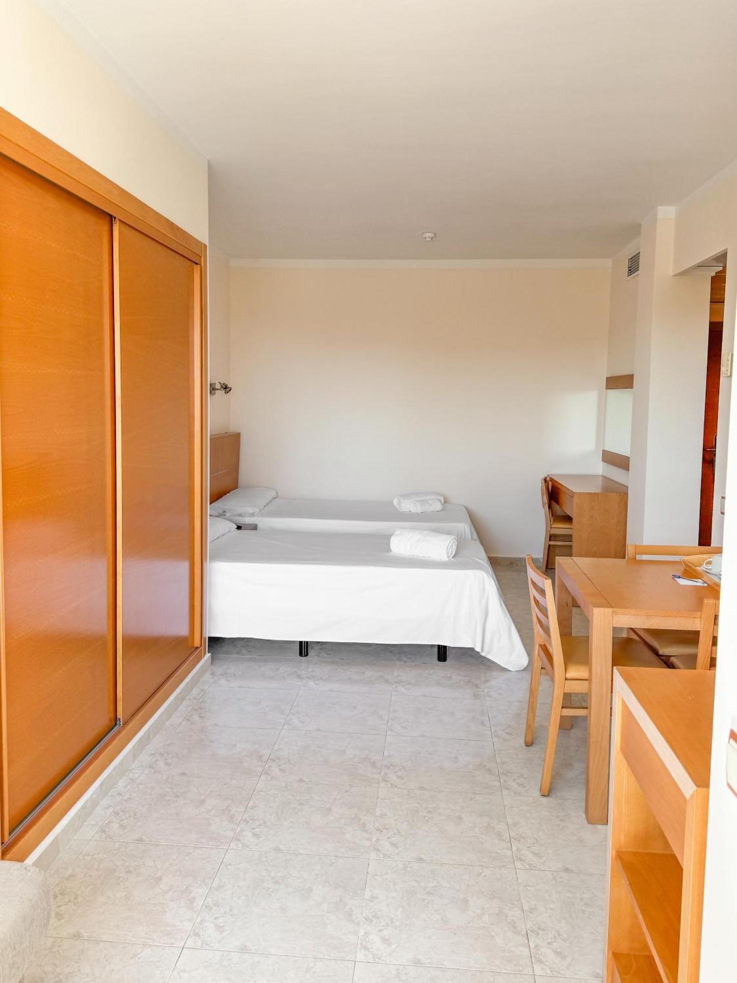 Aparthotel Moon Dreams Atlantic Es Cana Exterior foto
